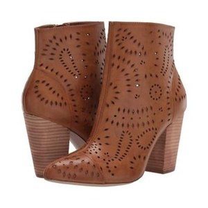 Carlos by Carlos Santana Taryn Faux Leather Ankle Block Heel Bootie 6.5 NIB